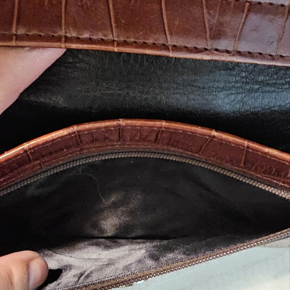 Brighton Pebbled black & Brown Croc Embossed Leather Travel Crossbody EUC - Picture 12 of 16